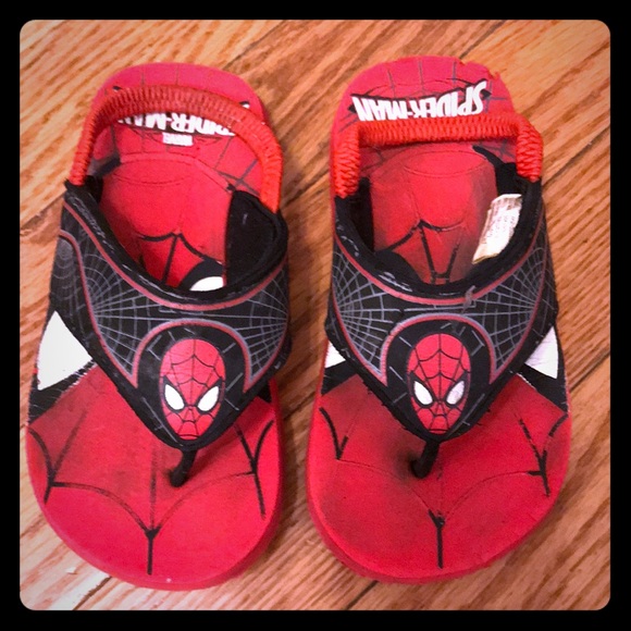BLACK PANTHER MARVEL AVENGERS Boys House Slippers NWT Toddler/'s Size 7//8 or 9//10